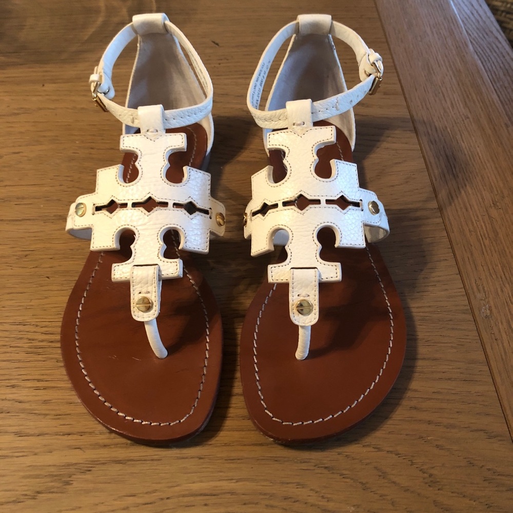 Tory Burch phoebe (runs large) sandal